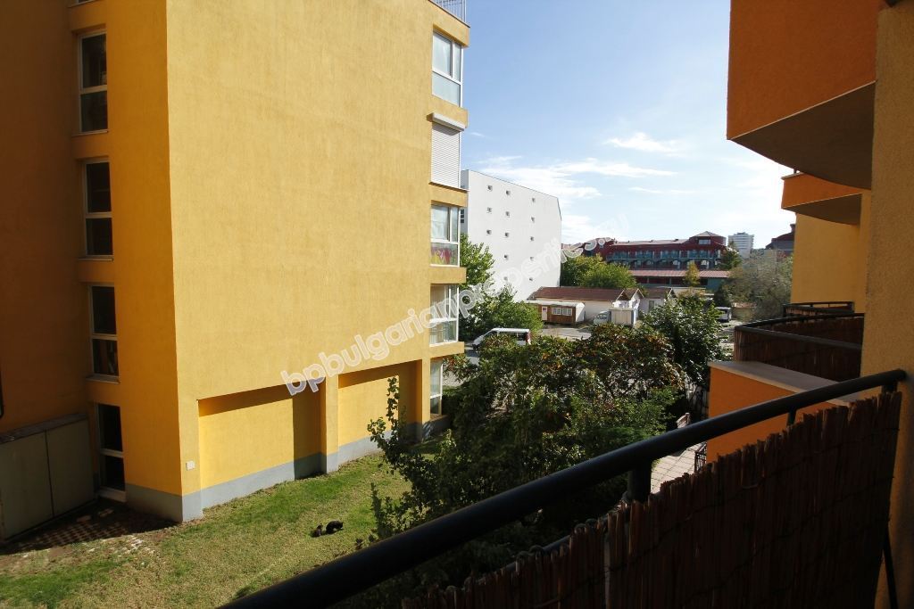 Меблированная студия на продажу в курорте Солнечный Берег