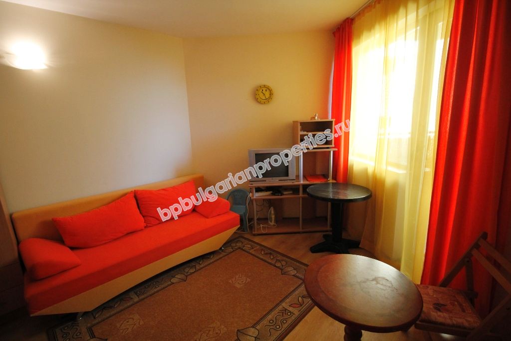 Меблированная студия на продажу в курорте Солнечный Берег