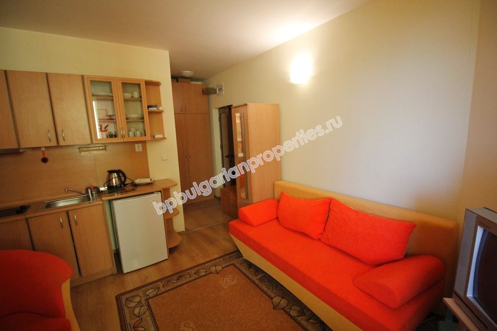 Меблированная студия на продажу в курорте Солнечный Берег