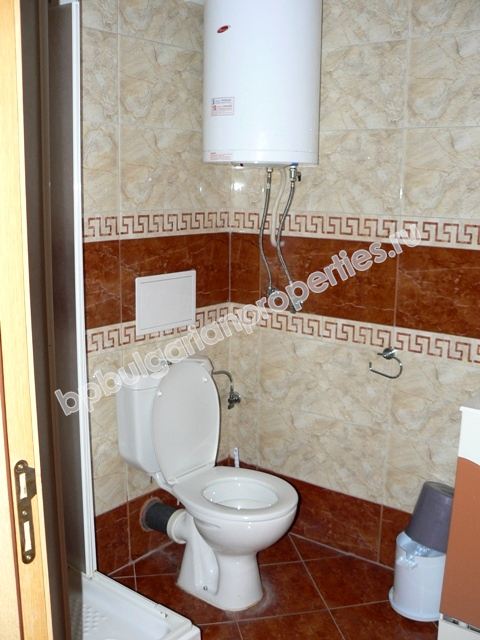 Большая меблированная студия на продажу близко к морю в курорте Солнечный Берег