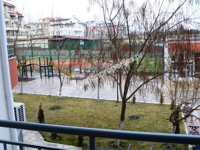 Большая меблированная студия на продажу близко к морю в курорте Солнечный Берег