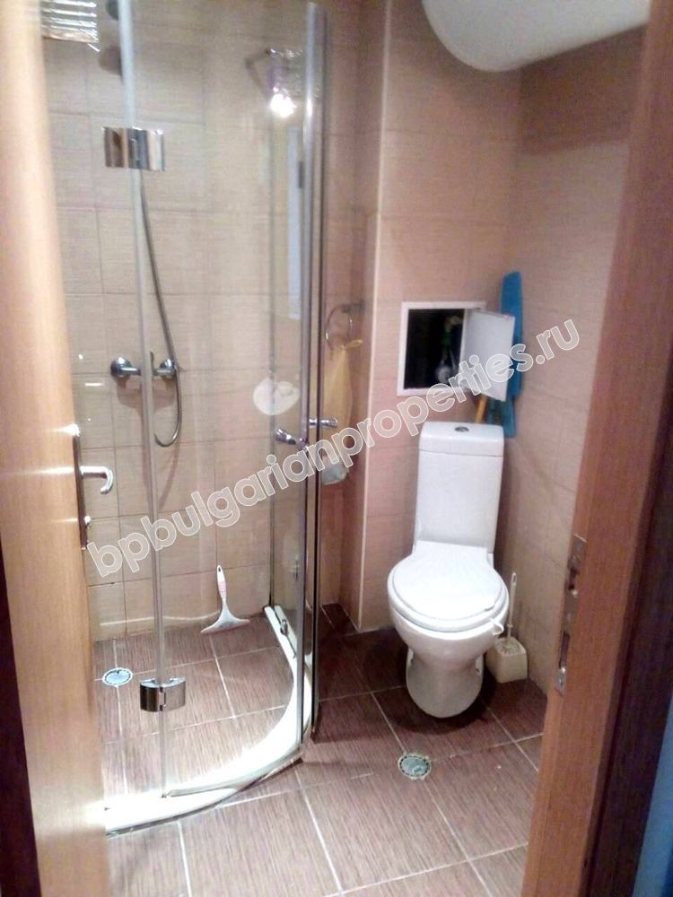 Двухкомнатная меблированная квартира на продажу близко к пляжу в курорте Солнечный Берег