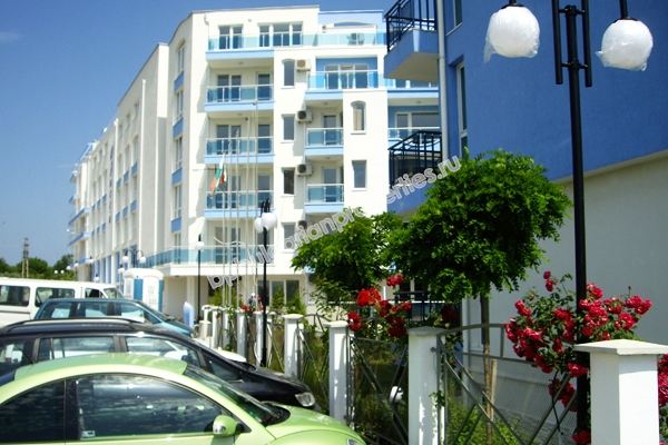 Меблированная студия на продажу близко к пляжу в городе Несебр