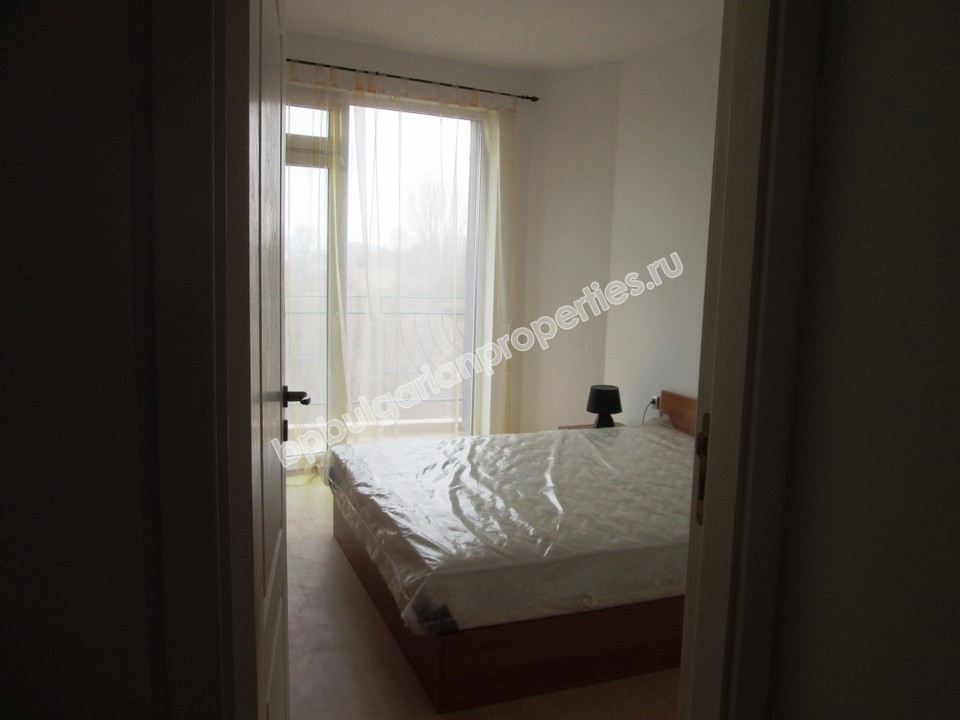 Меблированная двухкомнатная квартира на продажу в Солнечном Берегу