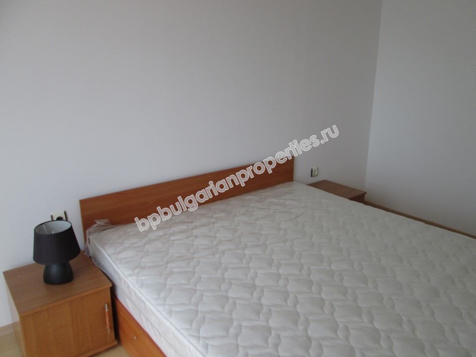 Меблированная двухкомнатная квартира на продажу в Солнечном Берегу