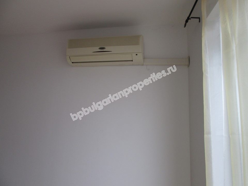 Меблированная двухкомнатная квартира на продажу в Солнечном Берегу