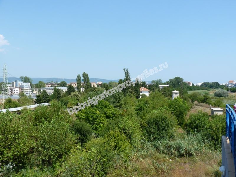 Меблированная двухкомнатная квартира на продажу в Солнечном Берегу