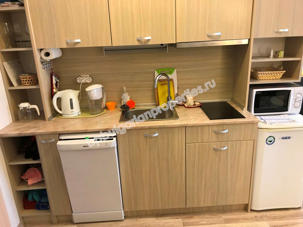 Двухкомнатная меблированная квартира в элитном комплексе на продажу в курорте Солнечный Берег