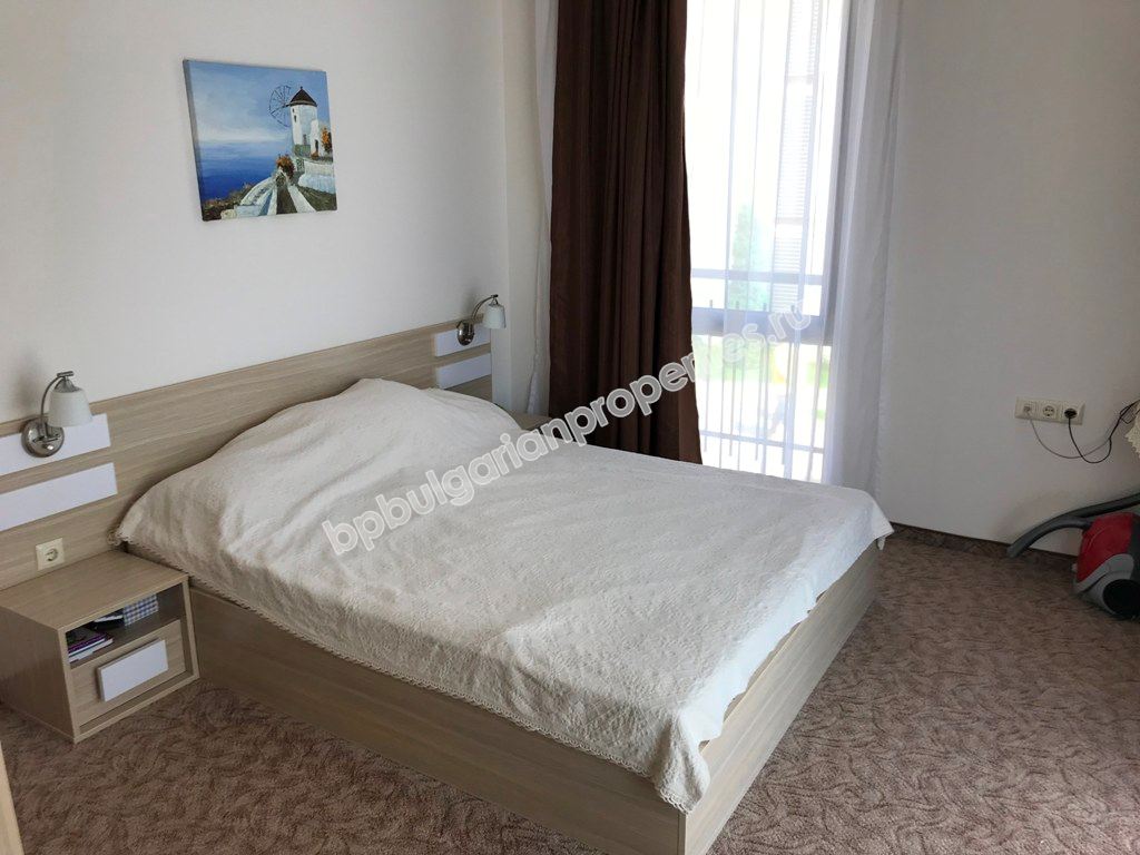 Двухкомнатная меблированная квартира в элитном комплексе на продажу в курорте Солнечный Берег