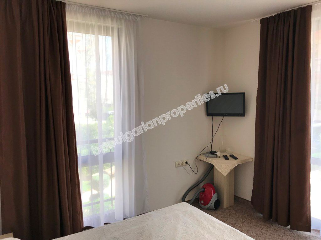 Двухкомнатная меблированная квартира в элитном комплексе на продажу в курорте Солнечный Берег