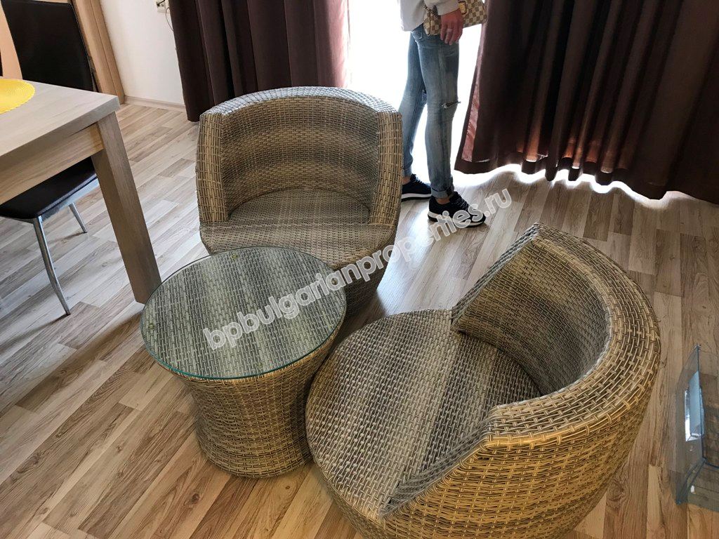 Двухкомнатная меблированная квартира в элитном комплексе на продажу в курорте Солнечный Берег