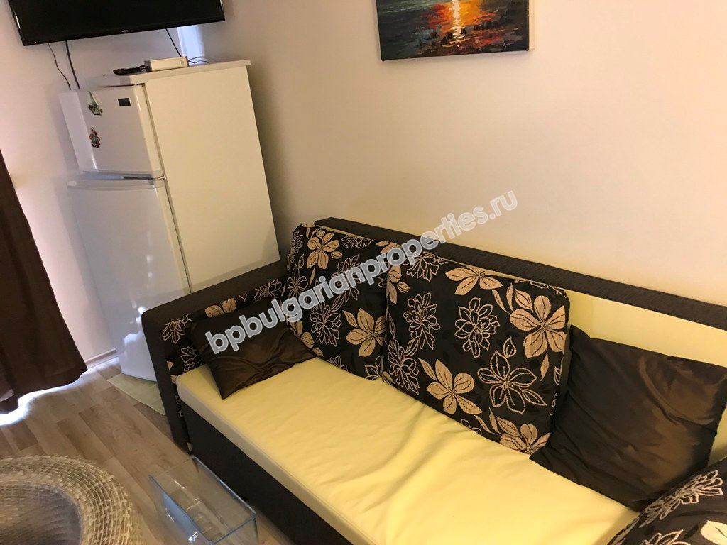 Двухкомнатная меблированная квартира в элитном комплексе на продажу в курорте Солнечный Берег