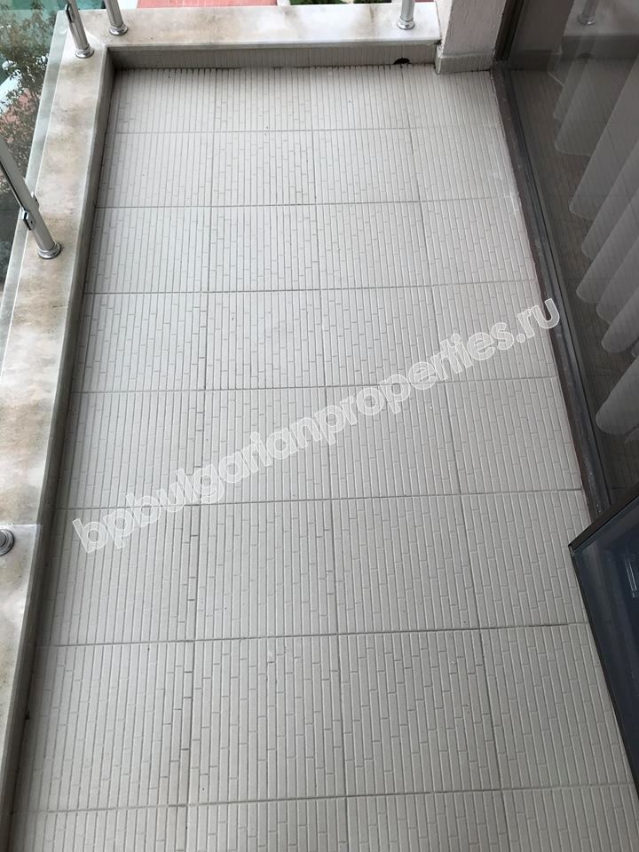 Двухкомнатная меблированная квартира в элитном комплексе на продажу в курорте Солнечный Берег