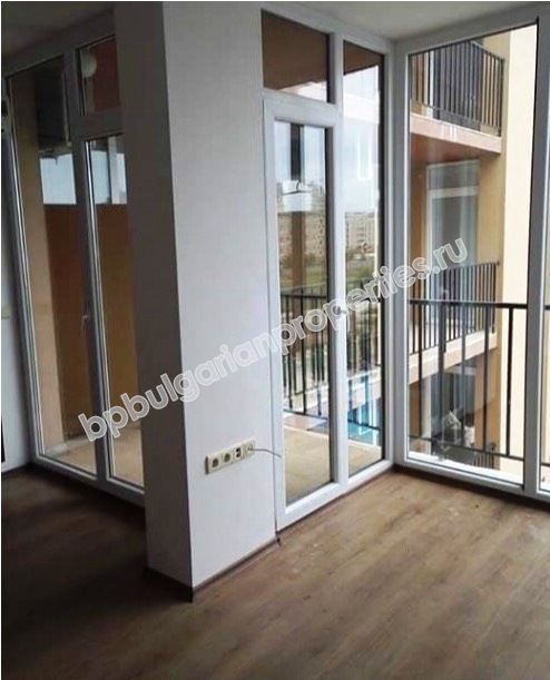 Однокомнатная квартира-студия на продажу в центре курорта Солнечный Берег