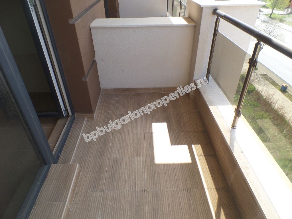 Недорогая студия с видом на море в центральной части Помория