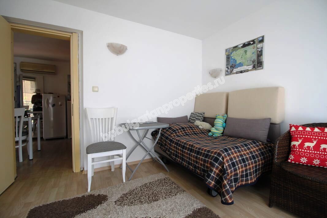 Двукомнатная меблированная квартира на продажу в курорте Святой Влас