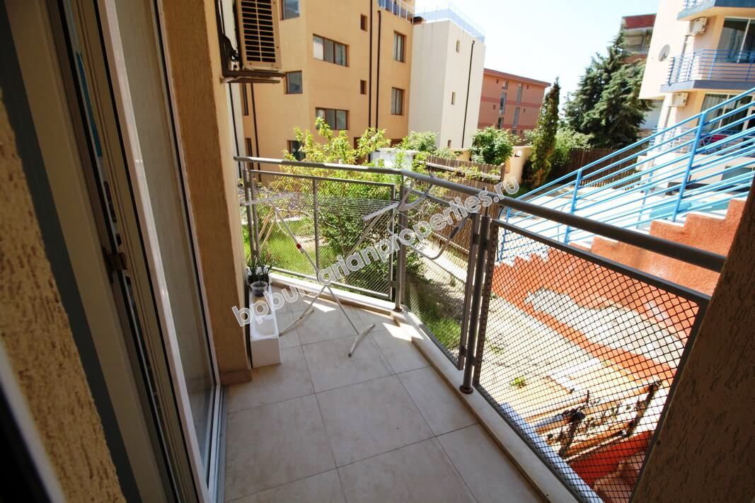 Двукомнатная меблированная квартира на продажу в курорте Святой Влас