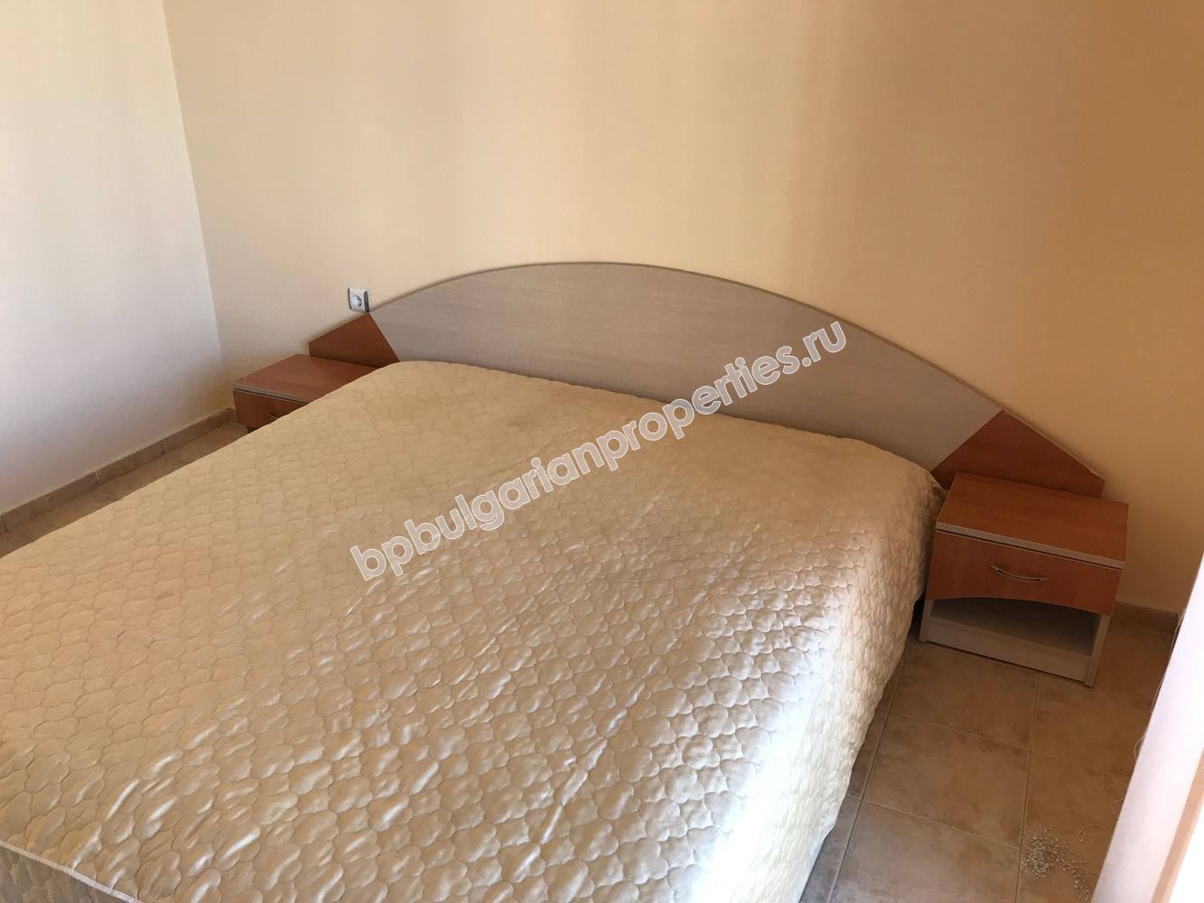 Меблированная двухкомнатный квартира с видом на море для продажи недалеко от пляжа в Свети Влас