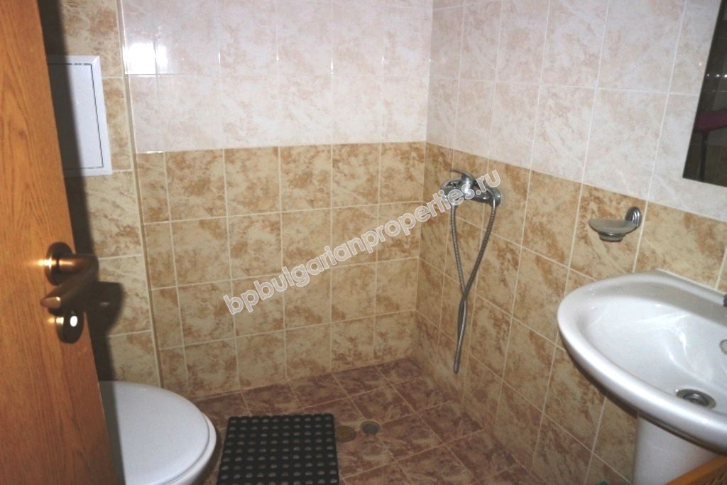 Дешевая меблированная студия на продажу в курорте Солнечный Берег