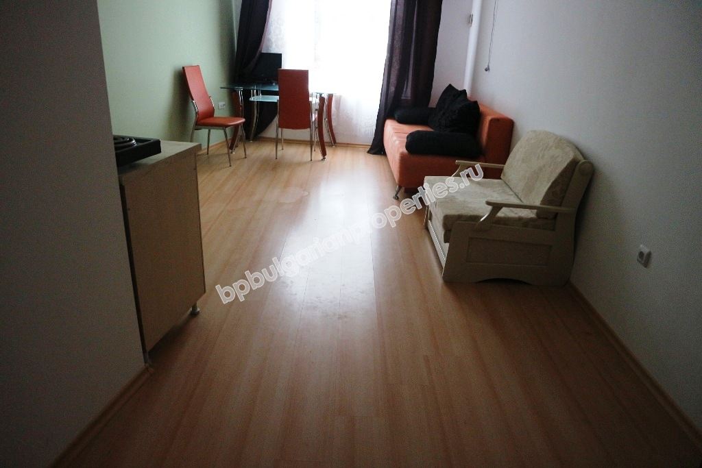 Дешевая меблированная студия на продажу в курорте Солнечный Берег