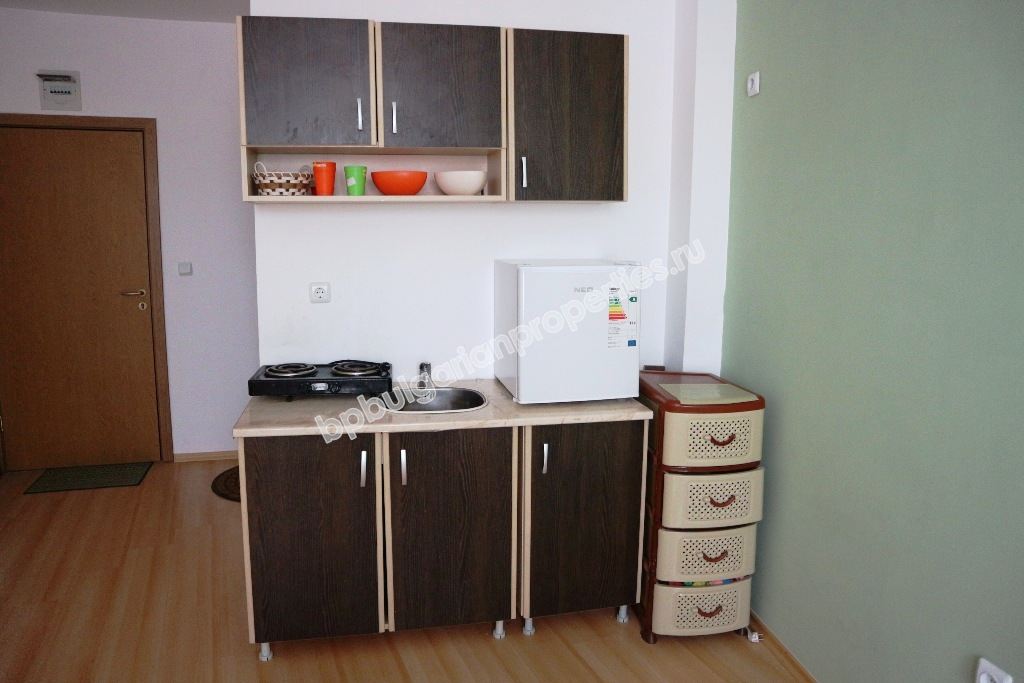 Дешевая меблированная студия на продажу в курорте Солнечный Берег