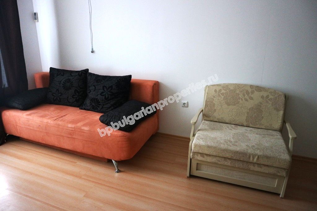 Дешевая меблированная студия на продажу в курорте Солнечный Берег