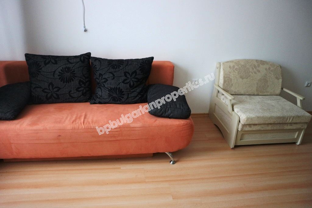 Дешевая меблированная студия на продажу в курорте Солнечный Берег