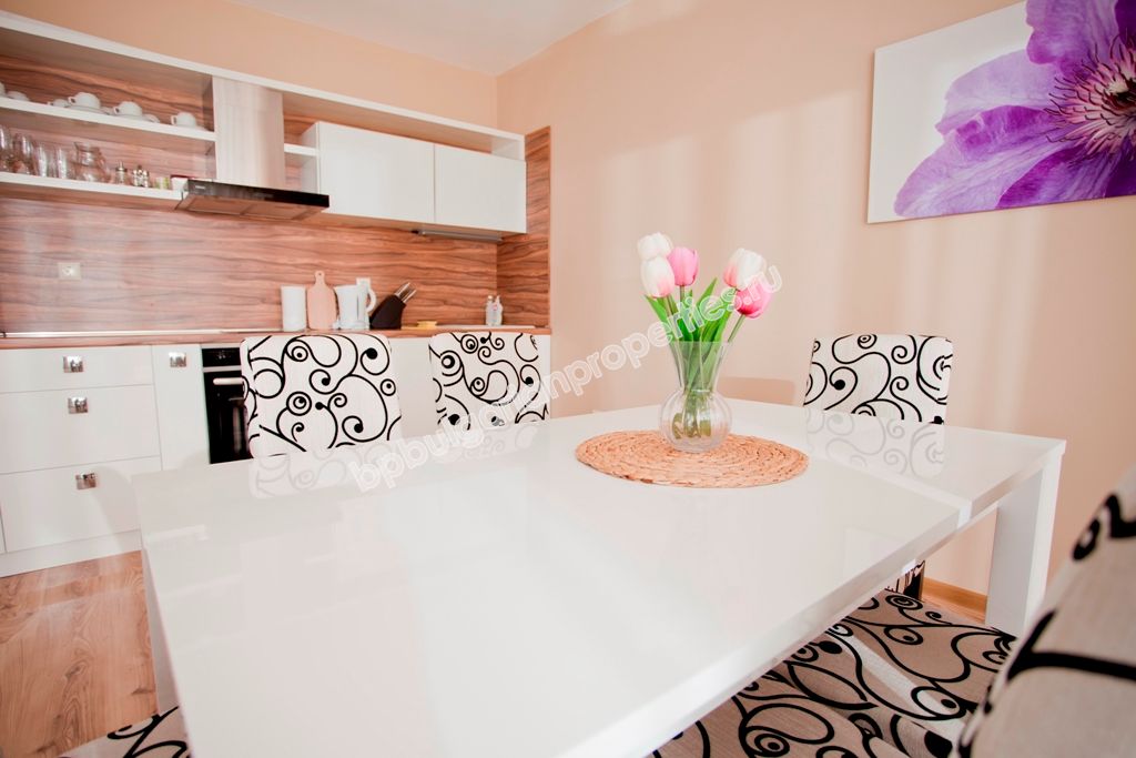 Апартаменты на первой линии моря для продажи в курорте Черноморец