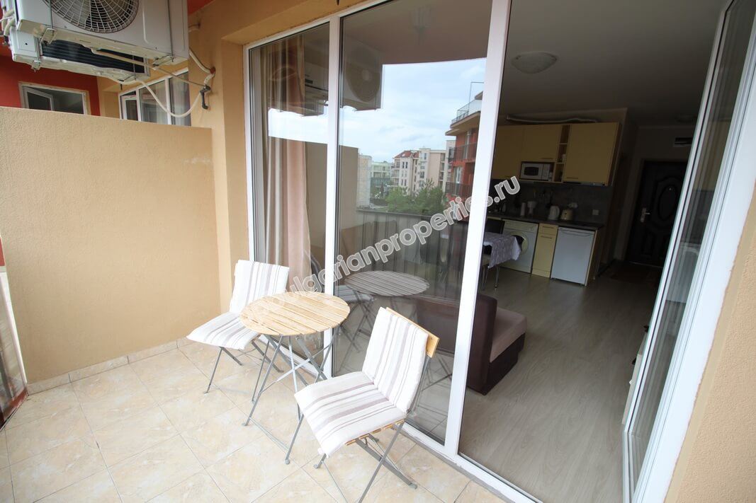 Меблированная студия близко к пляжу на продажу в курорте Солнечный Берег