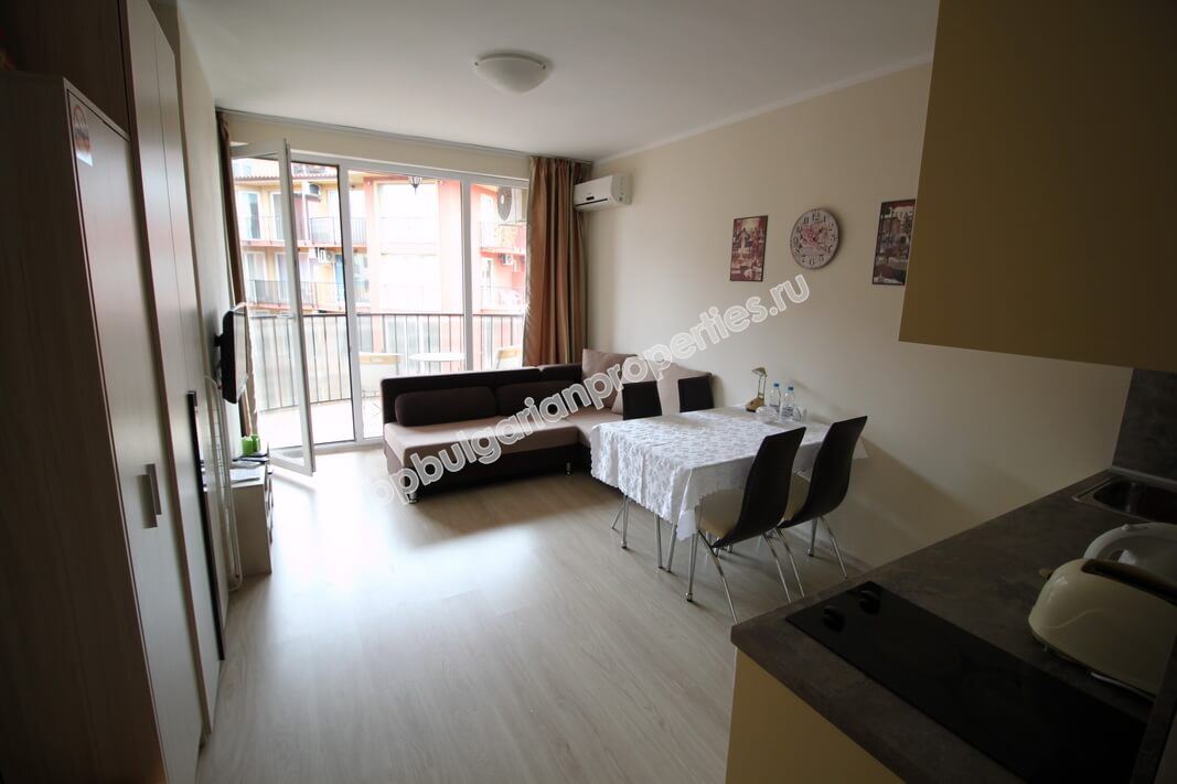 Меблированная студия близко к пляжу на продажу в курорте Солнечный Берег