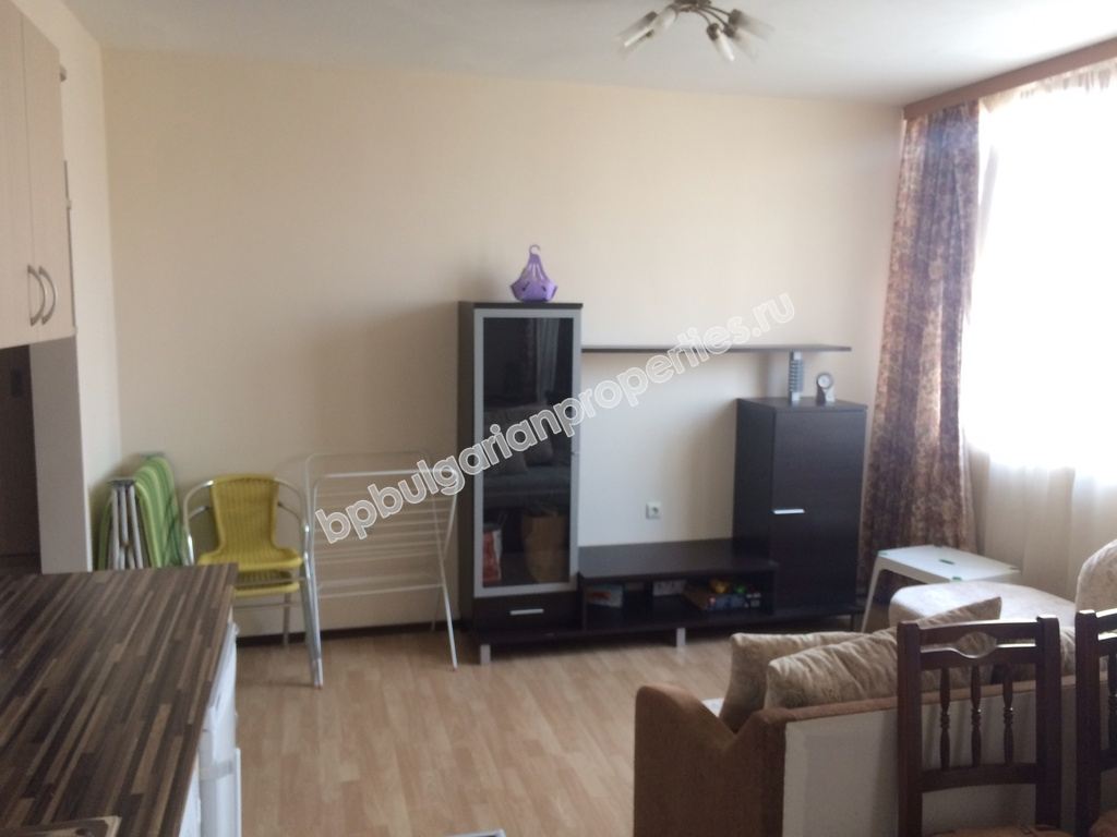 Меблированная студия для круглогодичного проживания на продажу в курорте Равда