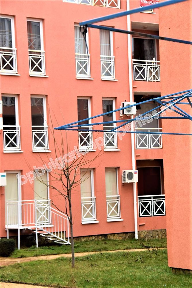 Дешевая студия на продажу в курорте Солнечный Берег