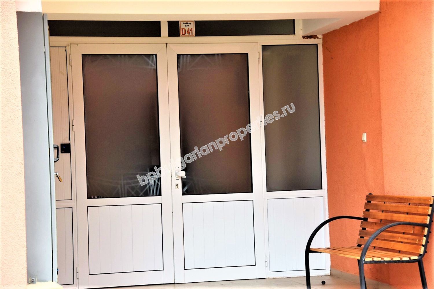 Дешевая студия на продажу в курорте Солнечный Берег