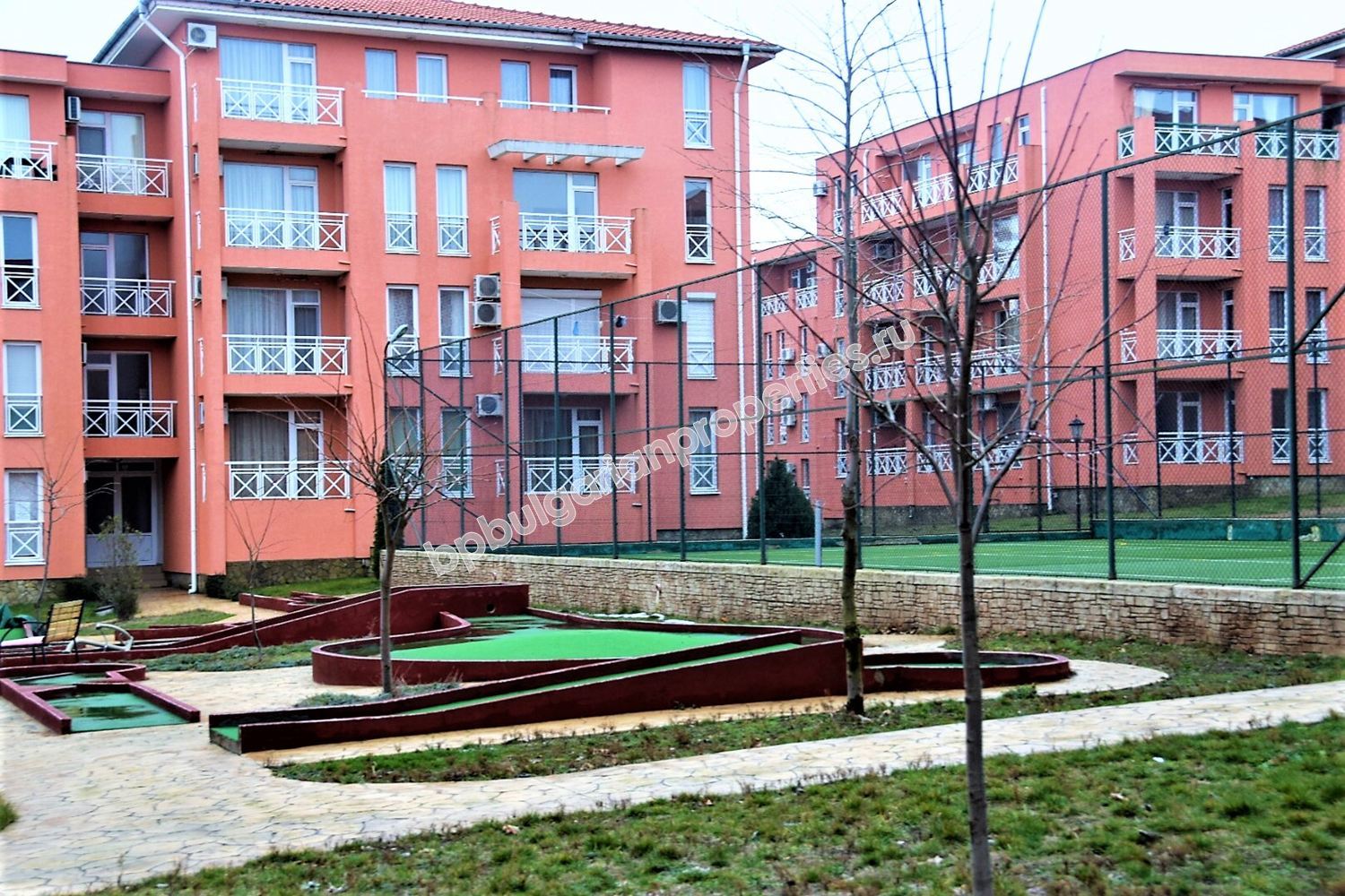 Дешевая студия на продажу в курорте Солнечный Берег