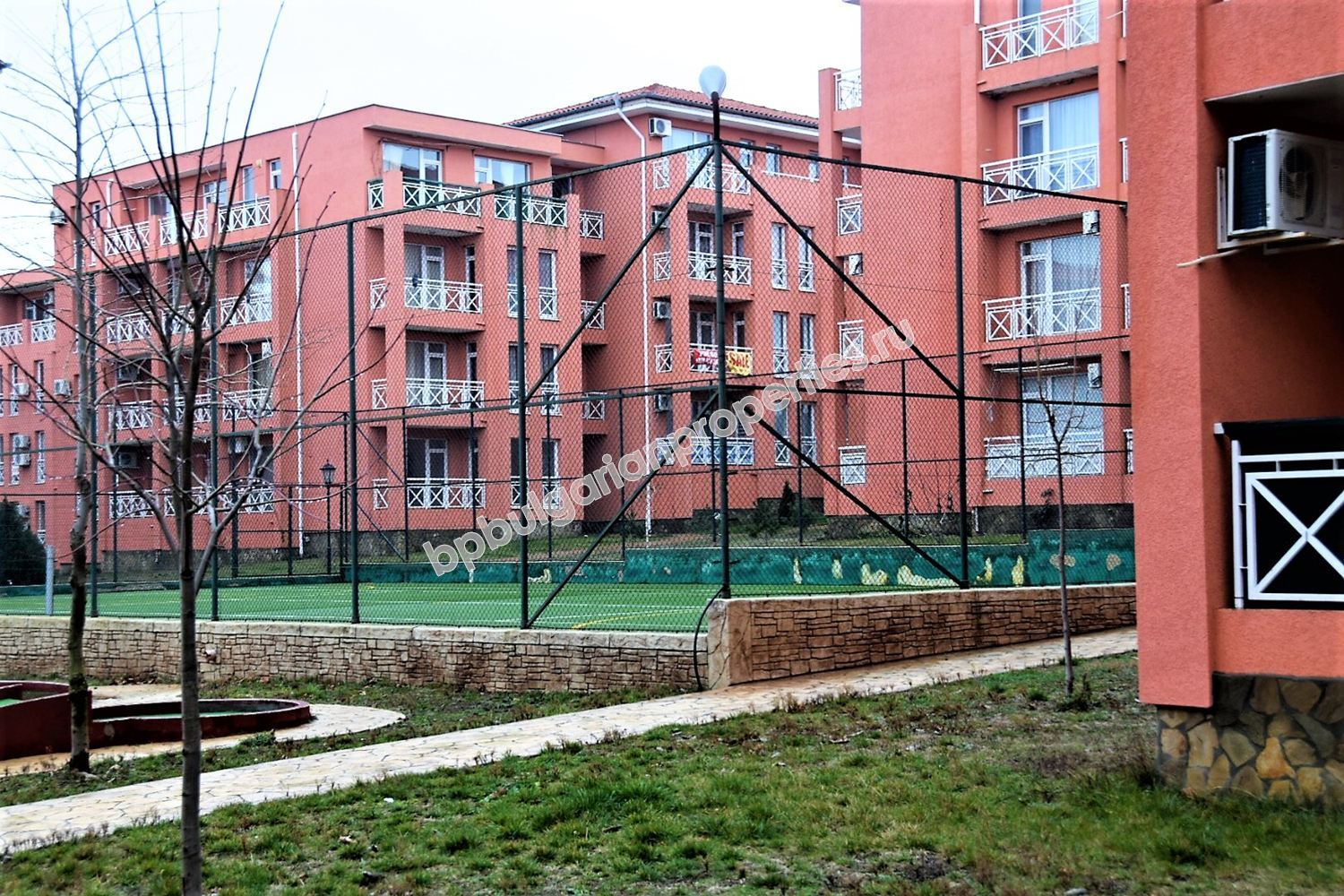 Дешевая студия на продажу в курорте Солнечный Берег