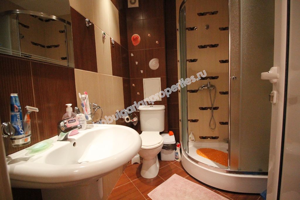 Большая меблированная студия на продажу в курорте Солнечный Берег