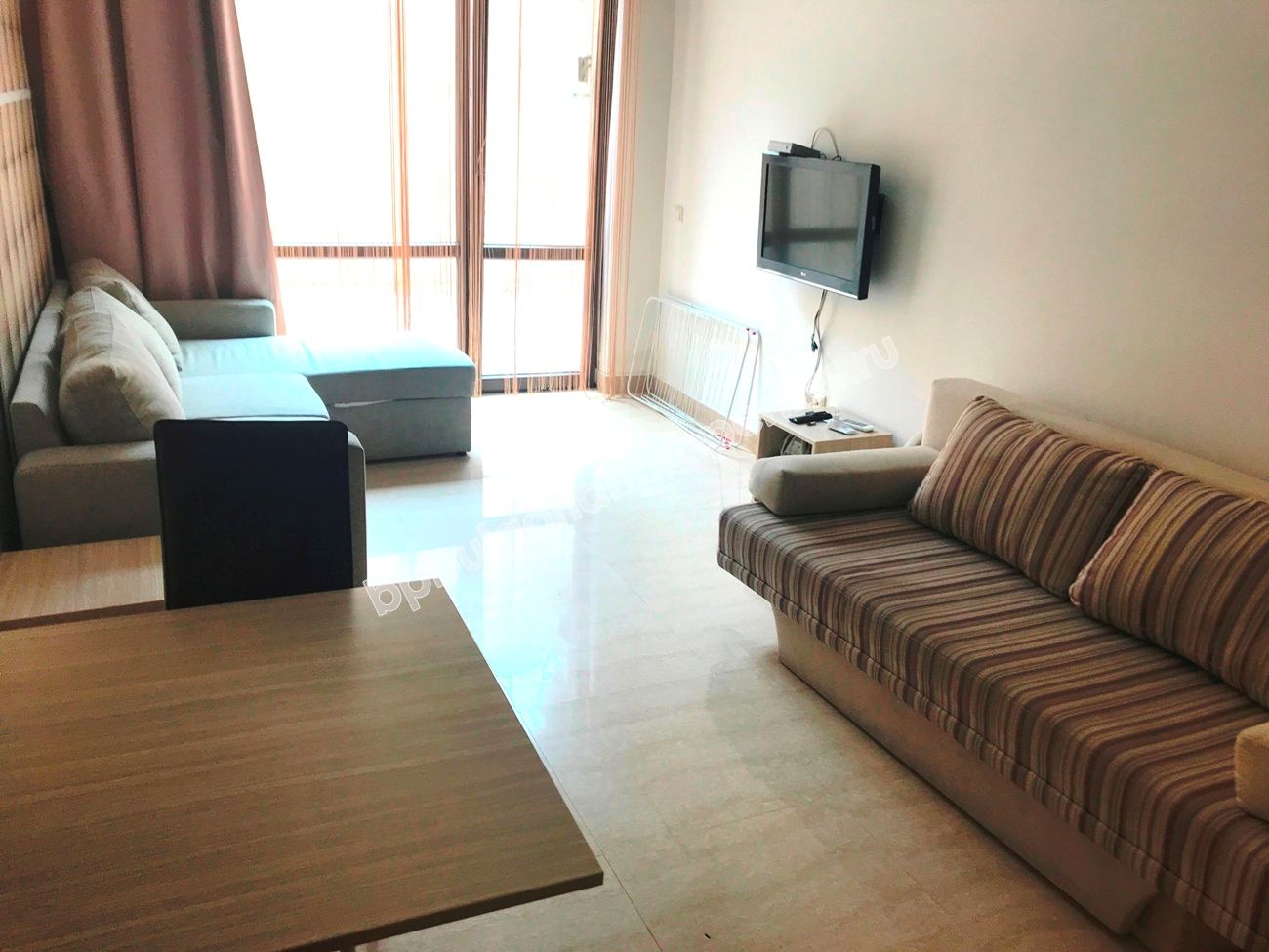 Меблированная студия на продажу в элитном комплексе в курорте Солнечный Берег