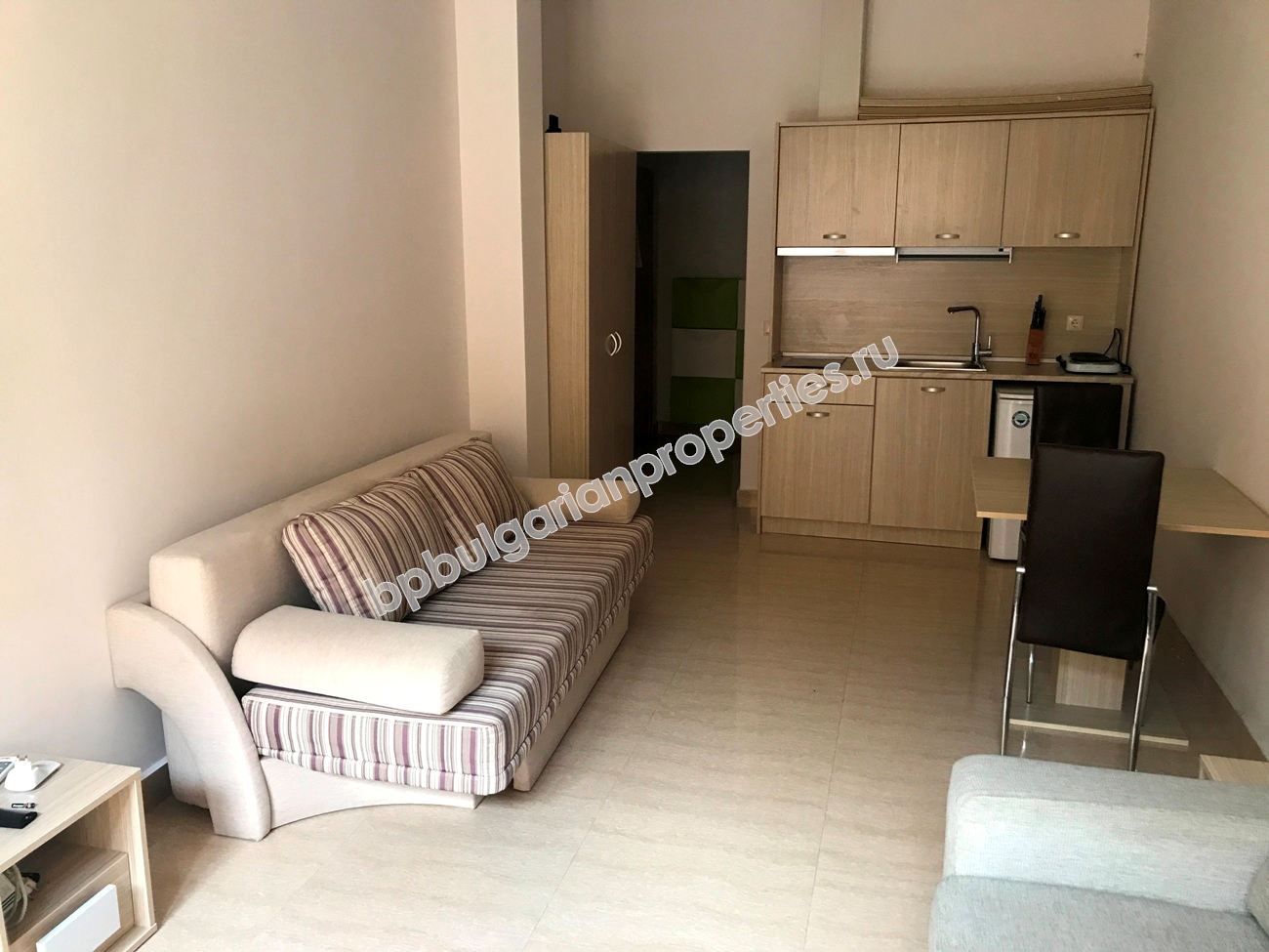 Меблированная студия на продажу в элитном комплексе в курорте Солнечный Берег