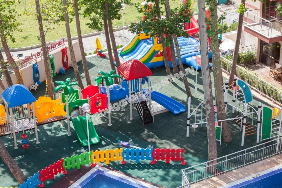 Меблированная студия на продажу в элитном комплексе в курорте Солнечный Берег