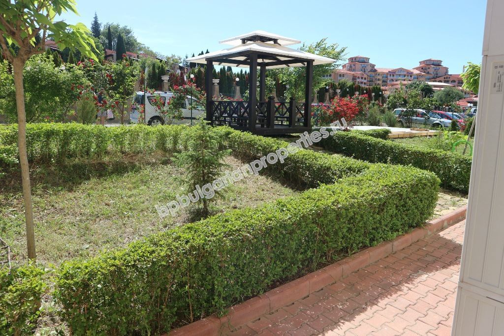 Дешевая студия близко к пляжу на продажу в курорте Елените