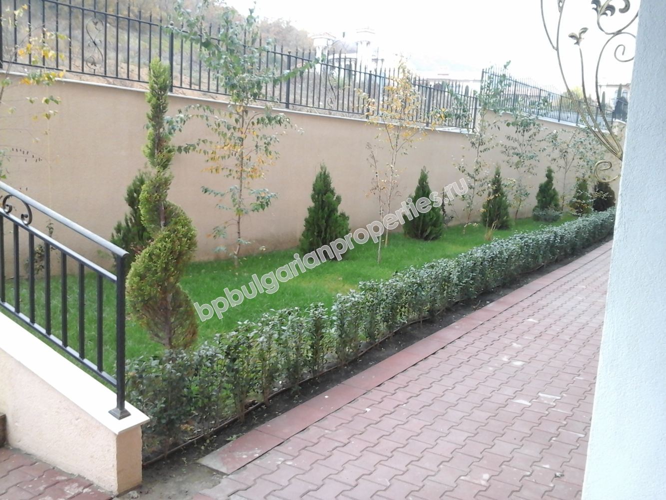 Дешевая студия близко к пляжу на продажу в курорте Елените