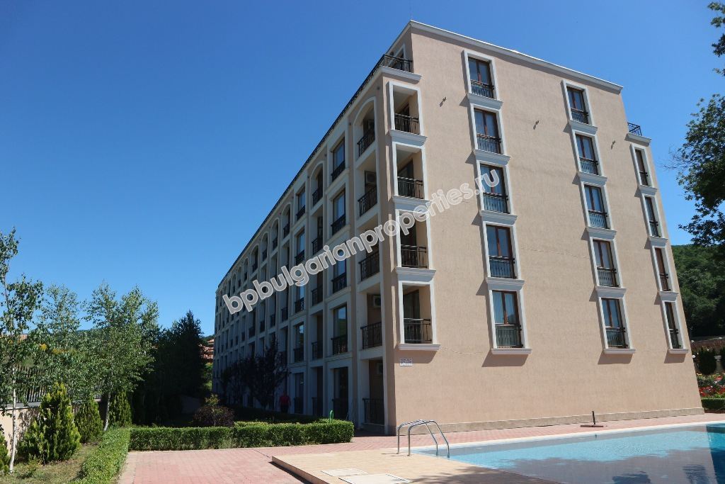 Дешевая студия близко к пляжу на продажу в курорте Елените