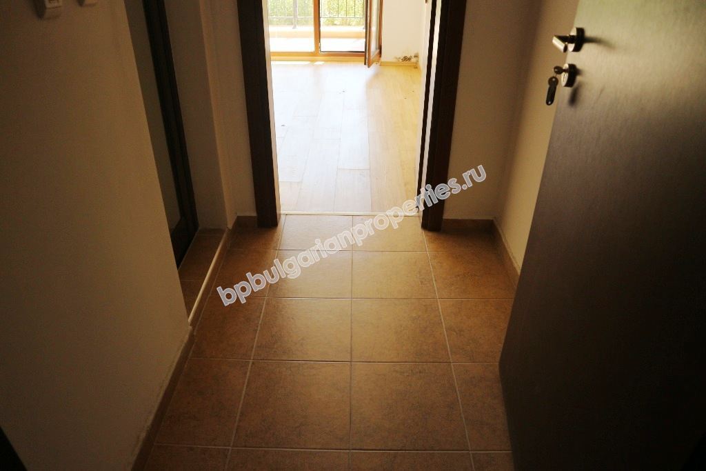 Дешевая студия близко к пляжу на продажу в курорте Елените