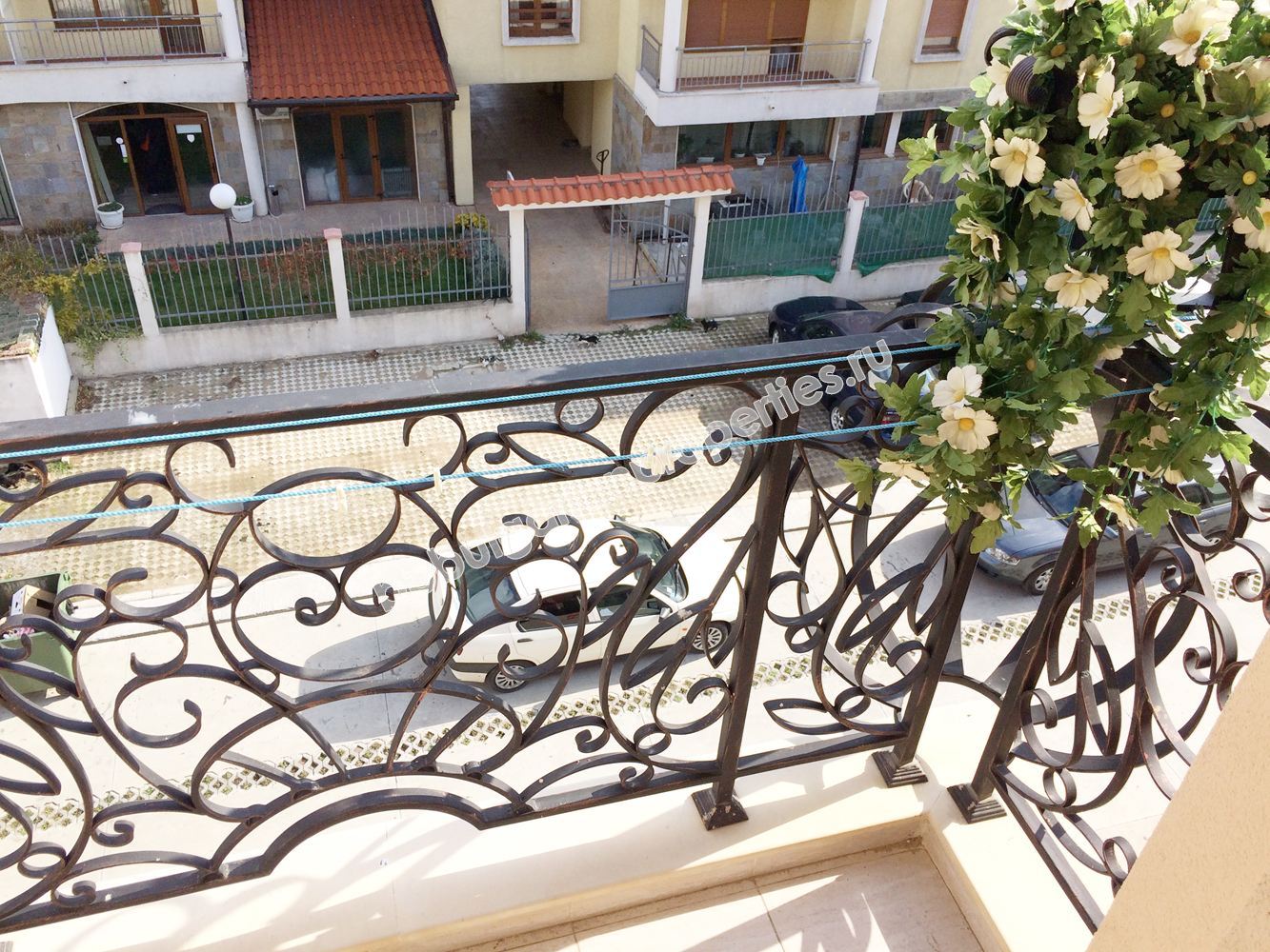 Шикарная меблированная студия на продажу в элитном комплексе в курорте Солнечный берег