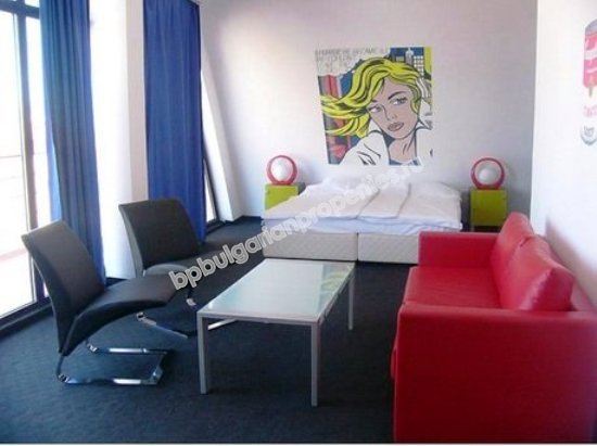 Меблированный современный отель на продажу до пляжа в городе Созополь