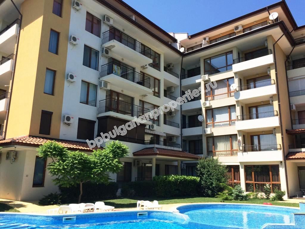 Меблированная двухкомнатная квартира близко к пляжу на продажу в курорте Солнечный Берег