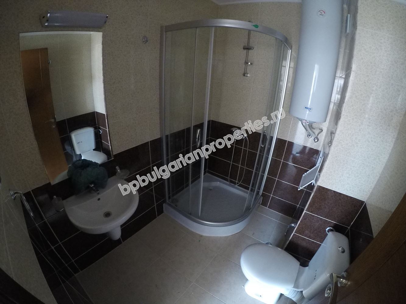 Новая трехкомнатная квартира на продажу недалеко от пляжа в курорте Равда