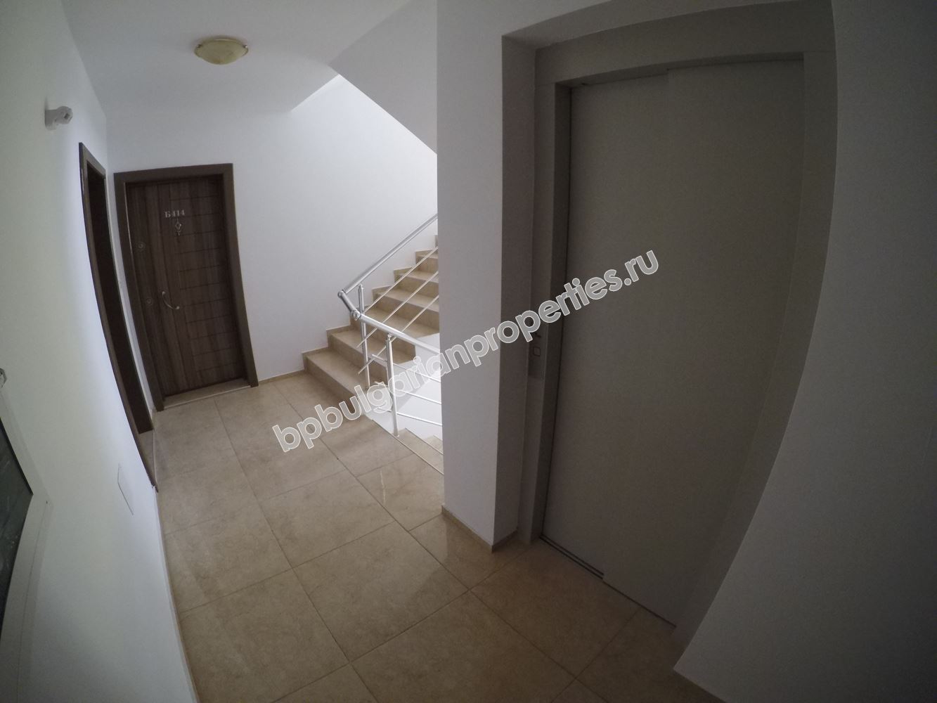 Новая трехкомнатная квартира на продажу недалеко от пляжа в курорте Равда