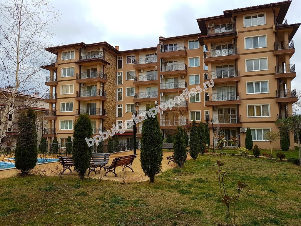 Новая трехкомнатная квартира на продажу недалеко от пляжа в курорте Равда