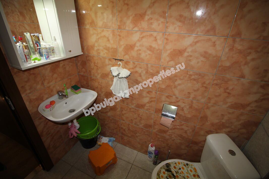 Отличная двухкомнатная меблированная квартира близко к пляжу на продажу в курорте Солнечный Берег